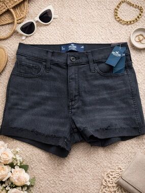 NWT Hollister Women's Mid-Rise Size 3 Black Denim Shorts, Summer Shorts
